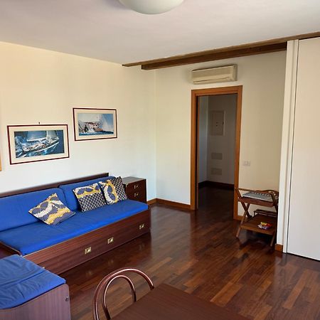 Apartment Giulia Múggia Екстериор снимка