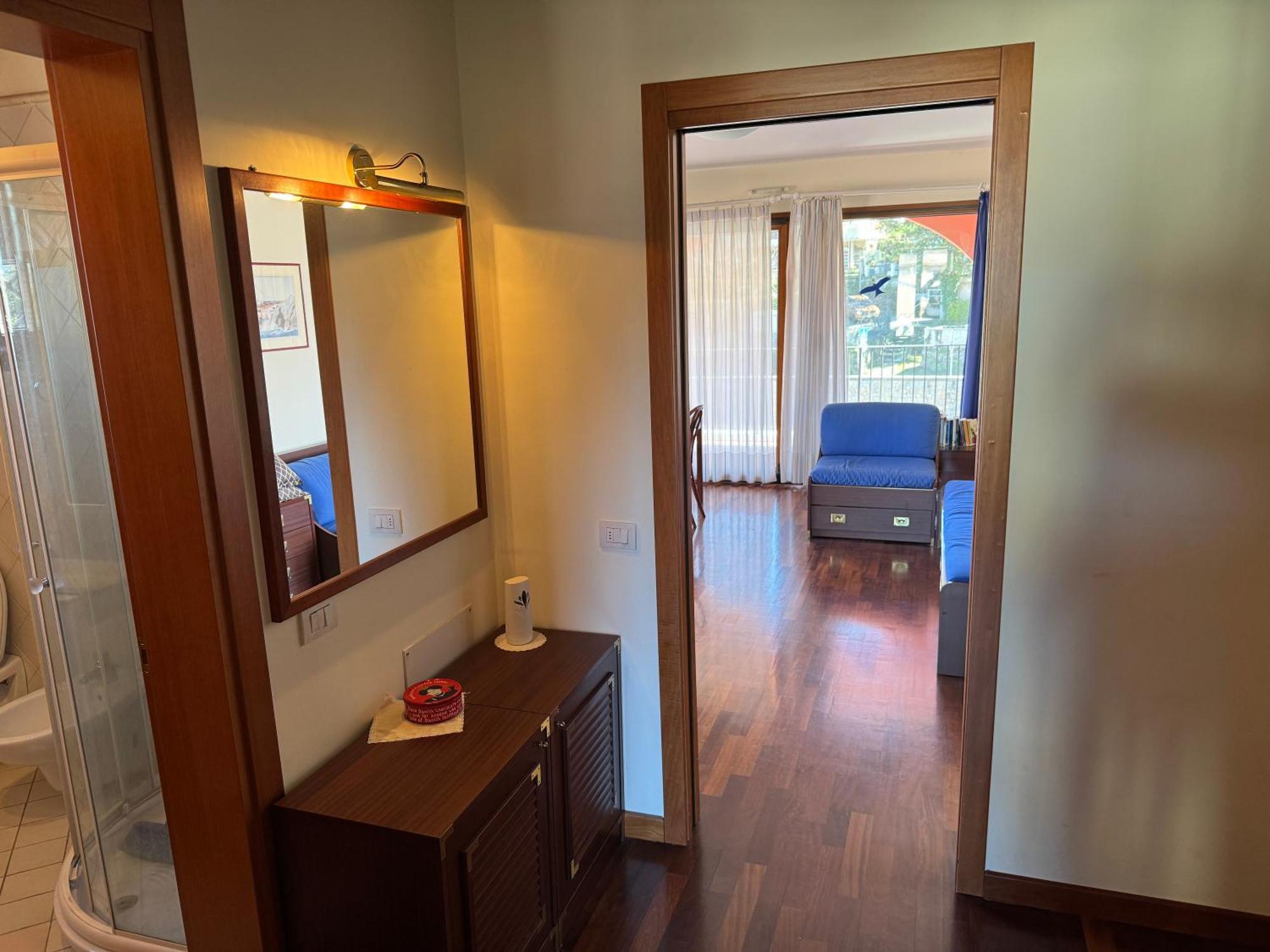 Apartment Giulia Múggia Екстериор снимка